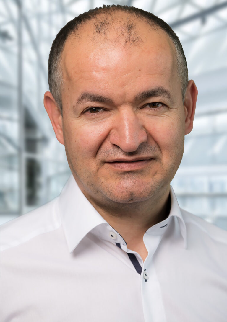 Mustafa Yaylak – Geschäftsführer, AURUM GmbH
